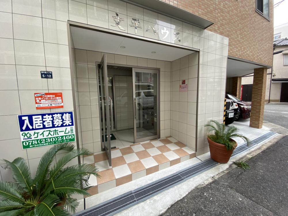 建物エントランス
