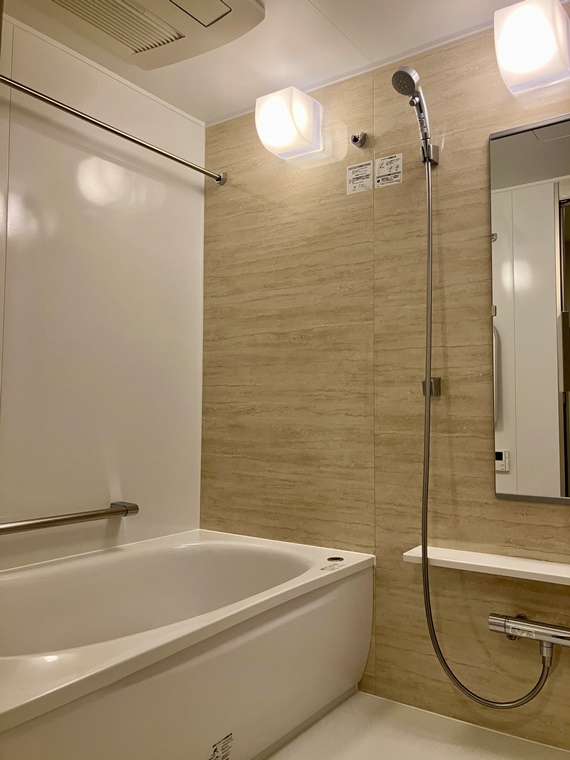 シャワールーム