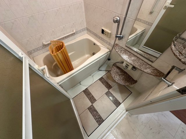 シャワールーム