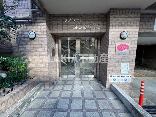 建物エントランス