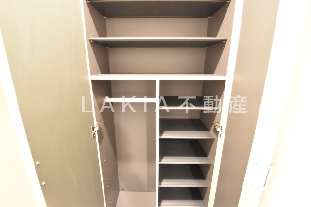 収納