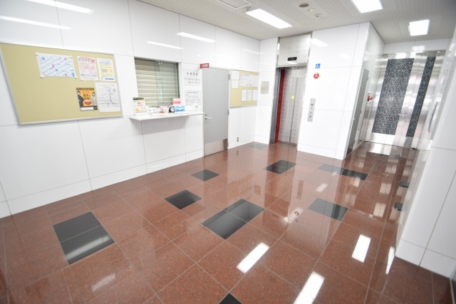 建物エントランス