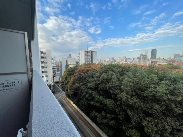 バルコニー