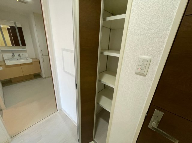 収納