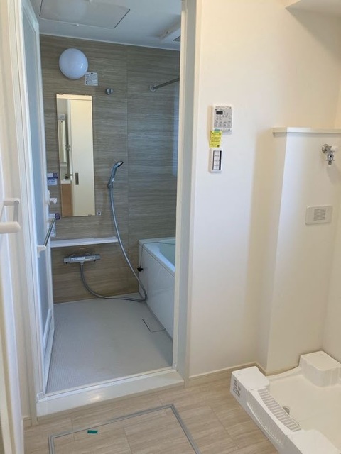 シャワールーム