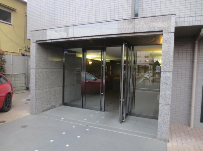 建物エントランス