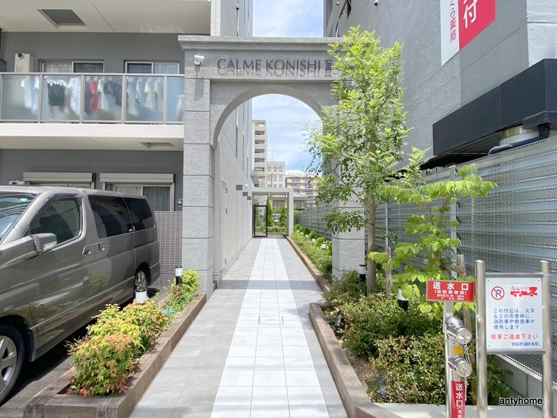 建物エントランス