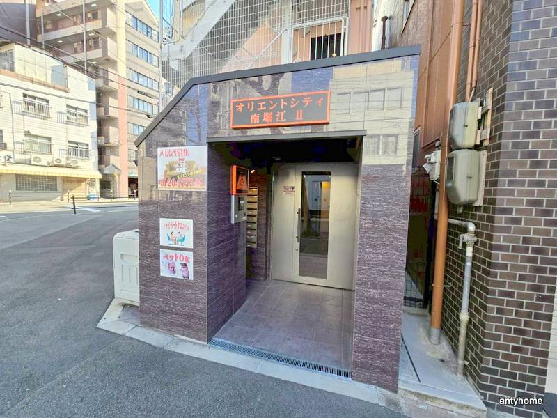建物エントランス