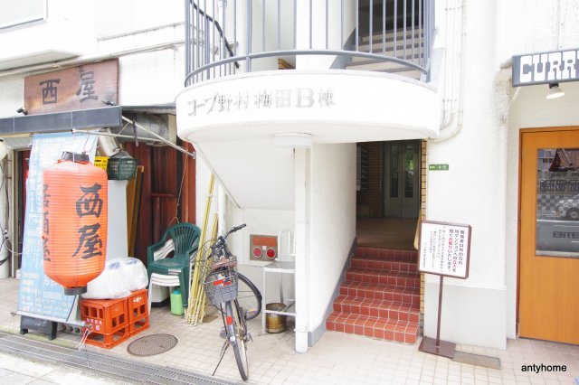 建物エントランス