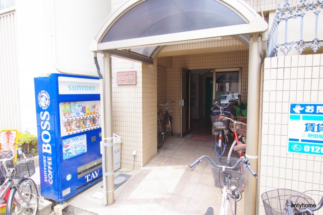 建物エントランス