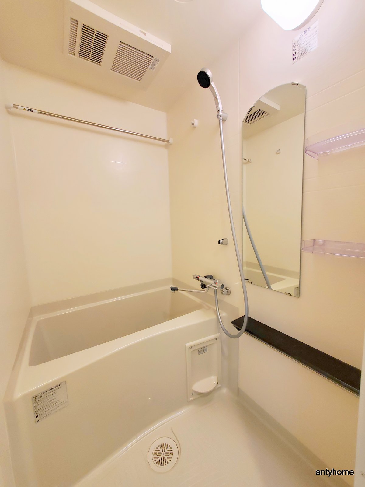 シャワールーム