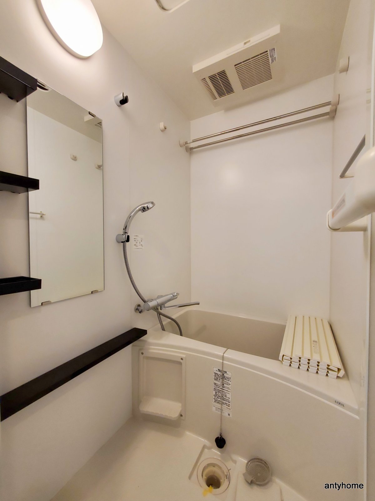 シャワールーム