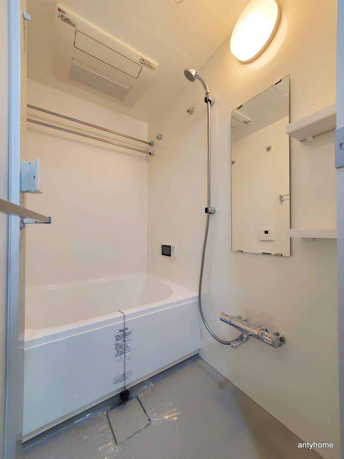 シャワールーム