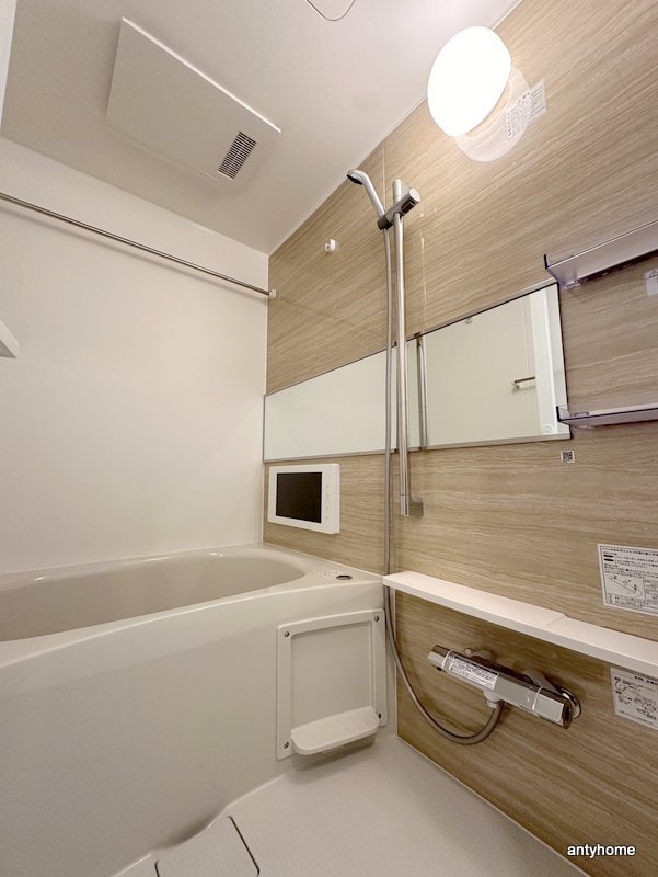 シャワールーム