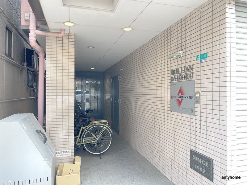 建物エントランス