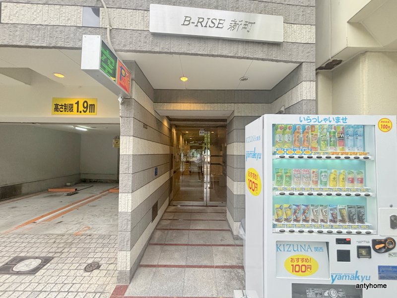 建物エントランス