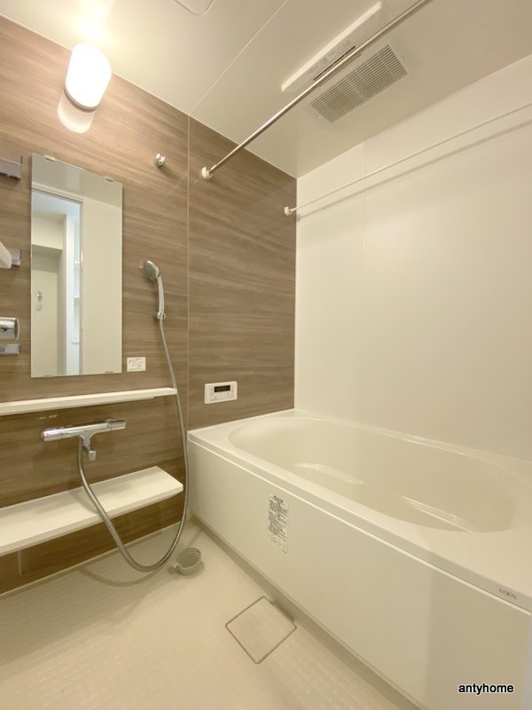 シャワールーム