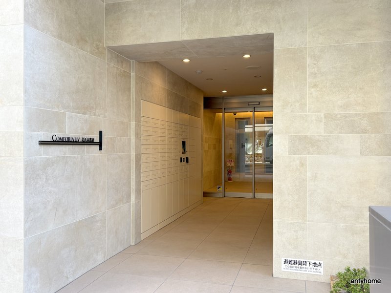 建物エントランス