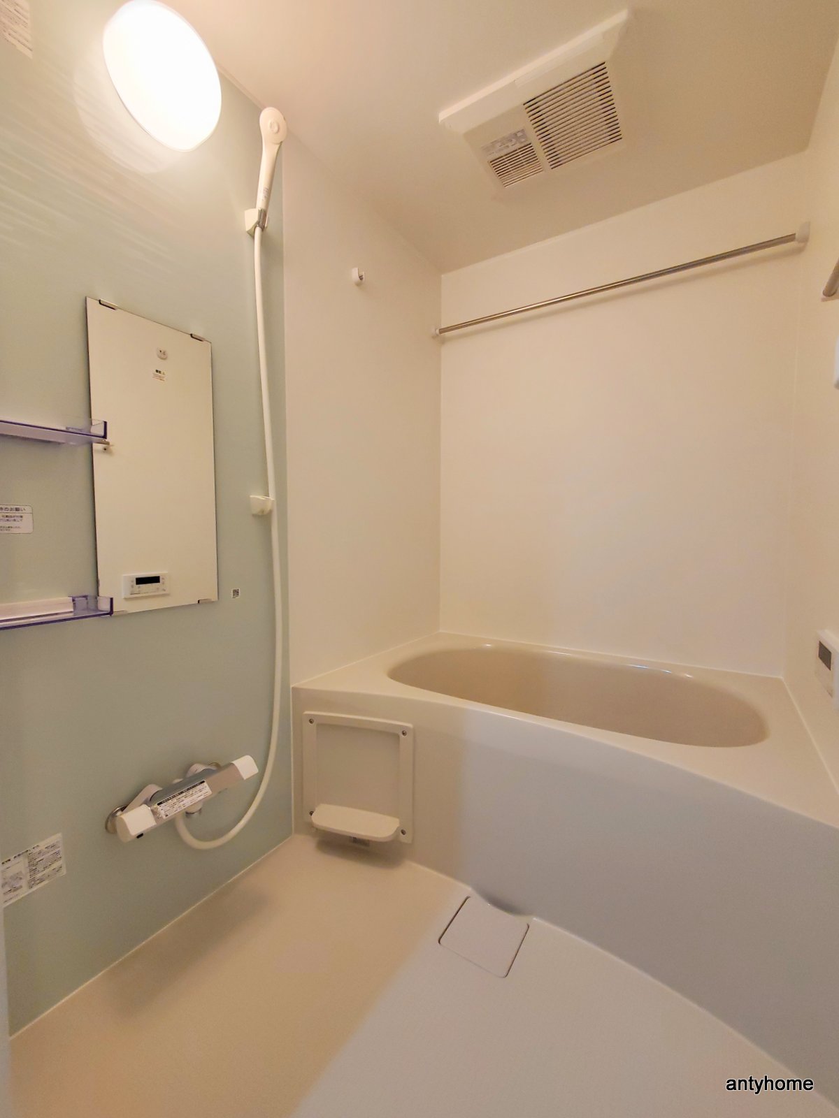 シャワールーム