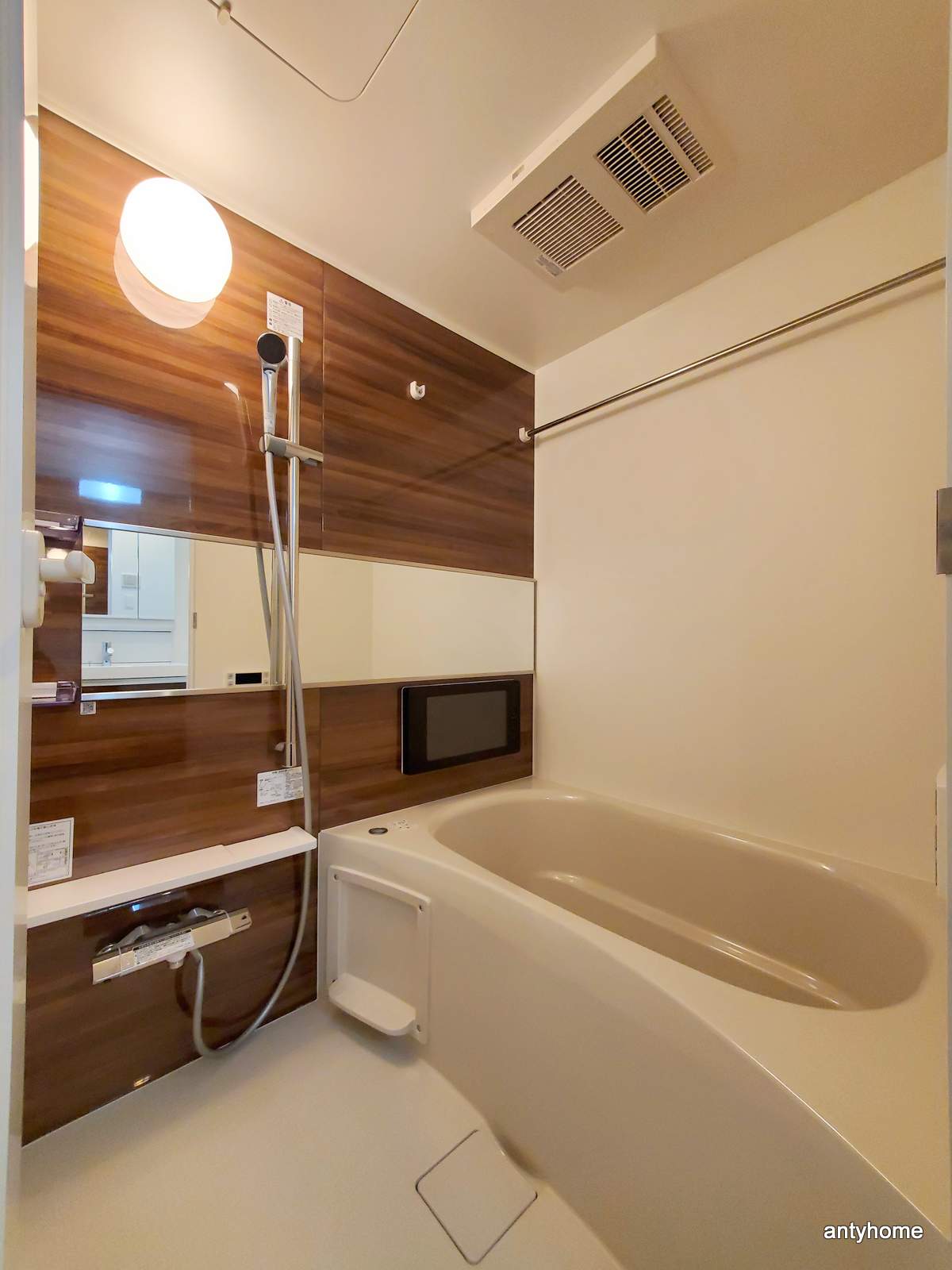 シャワールーム