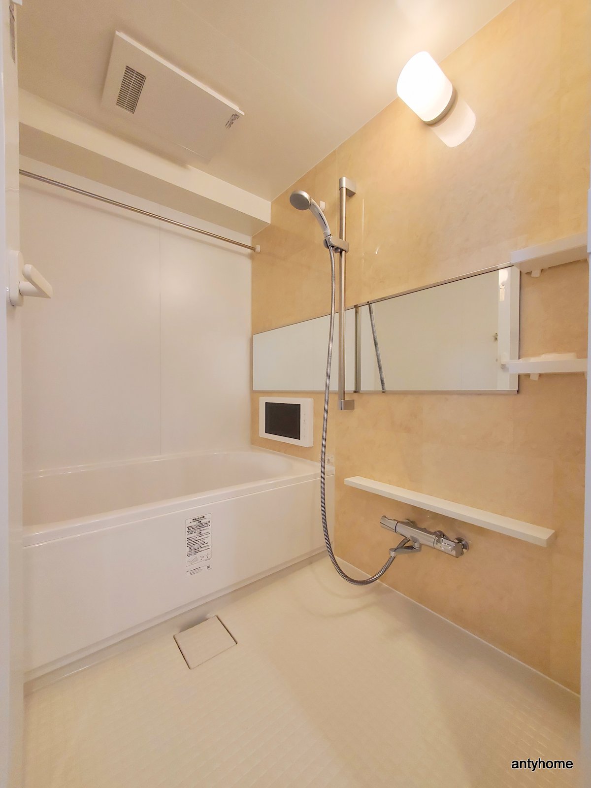 シャワールーム