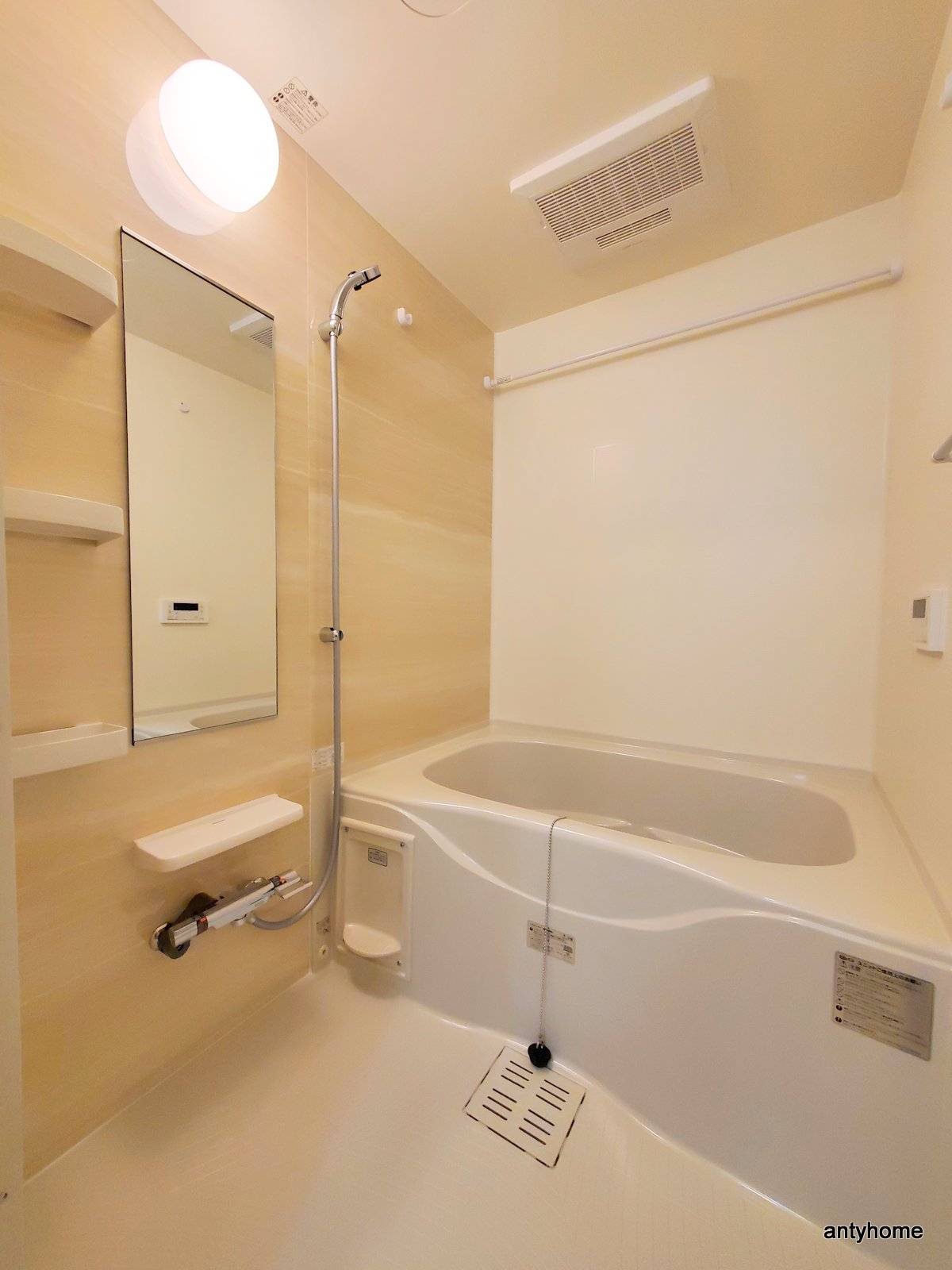 シャワールーム