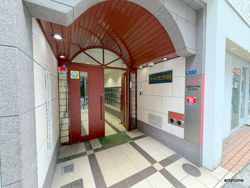 建物エントランス