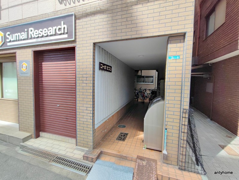 建物エントランス