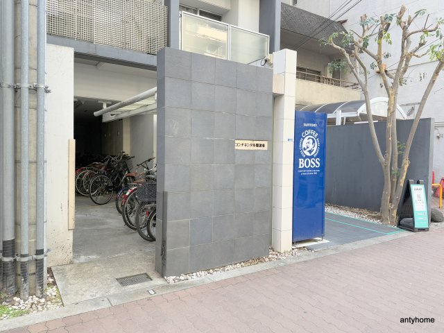 建物エントランス
