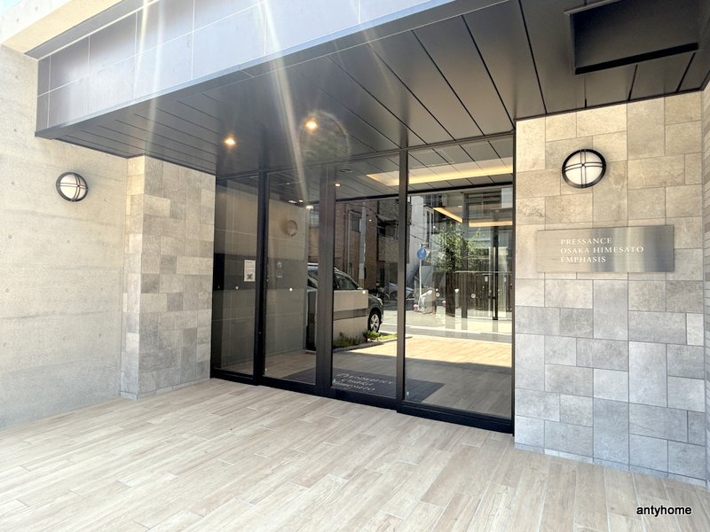 建物エントランス