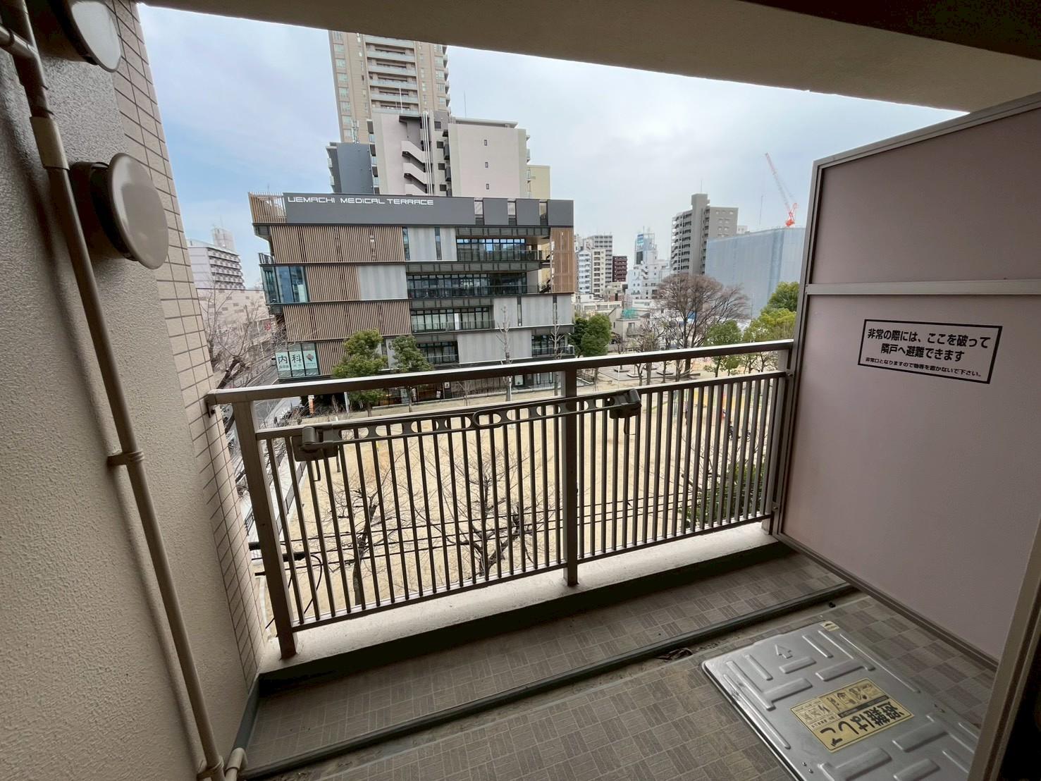バルコニー
