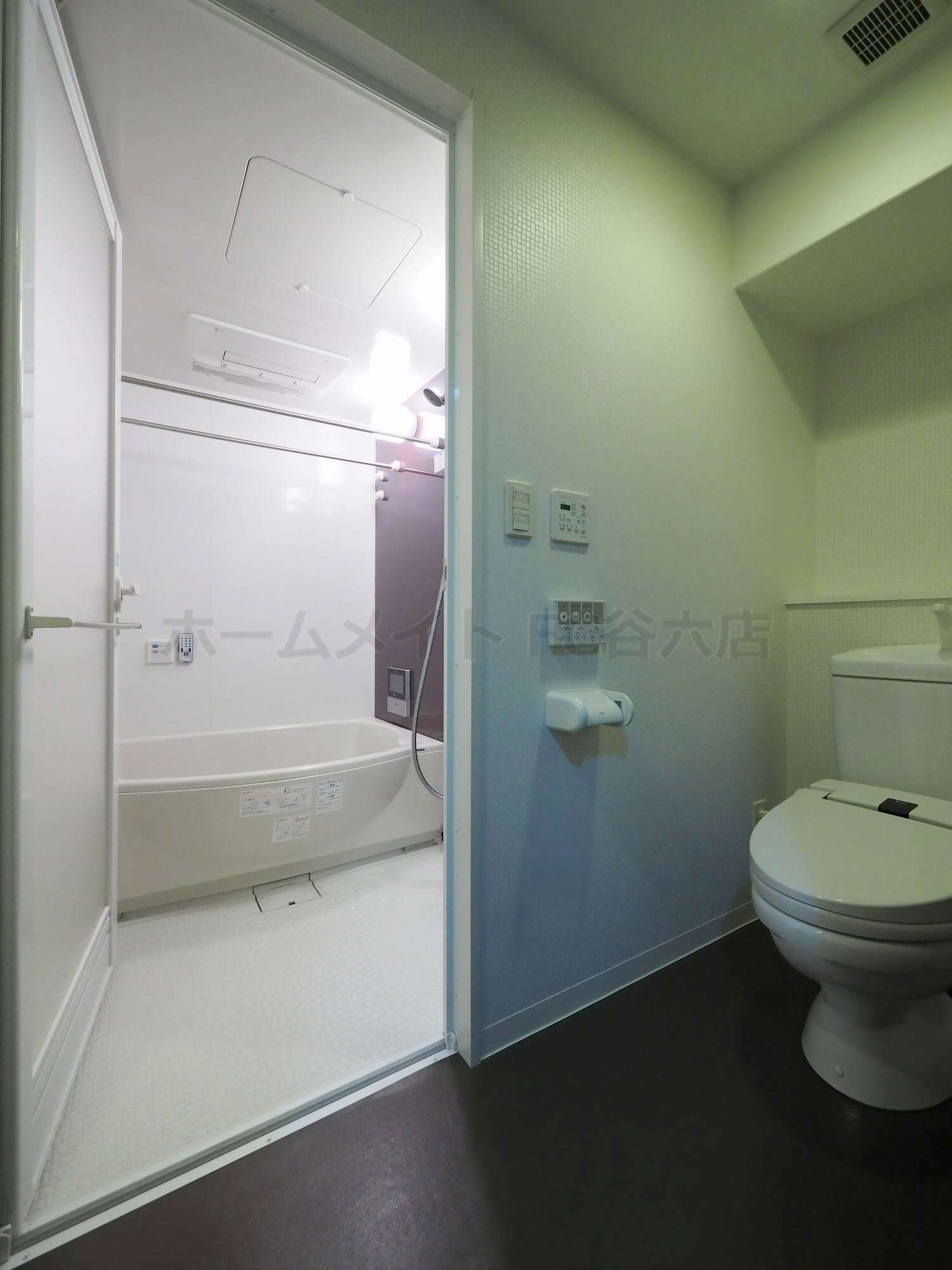 シャワールーム