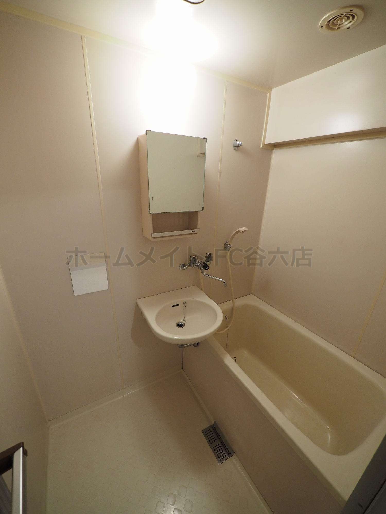 シャワールーム