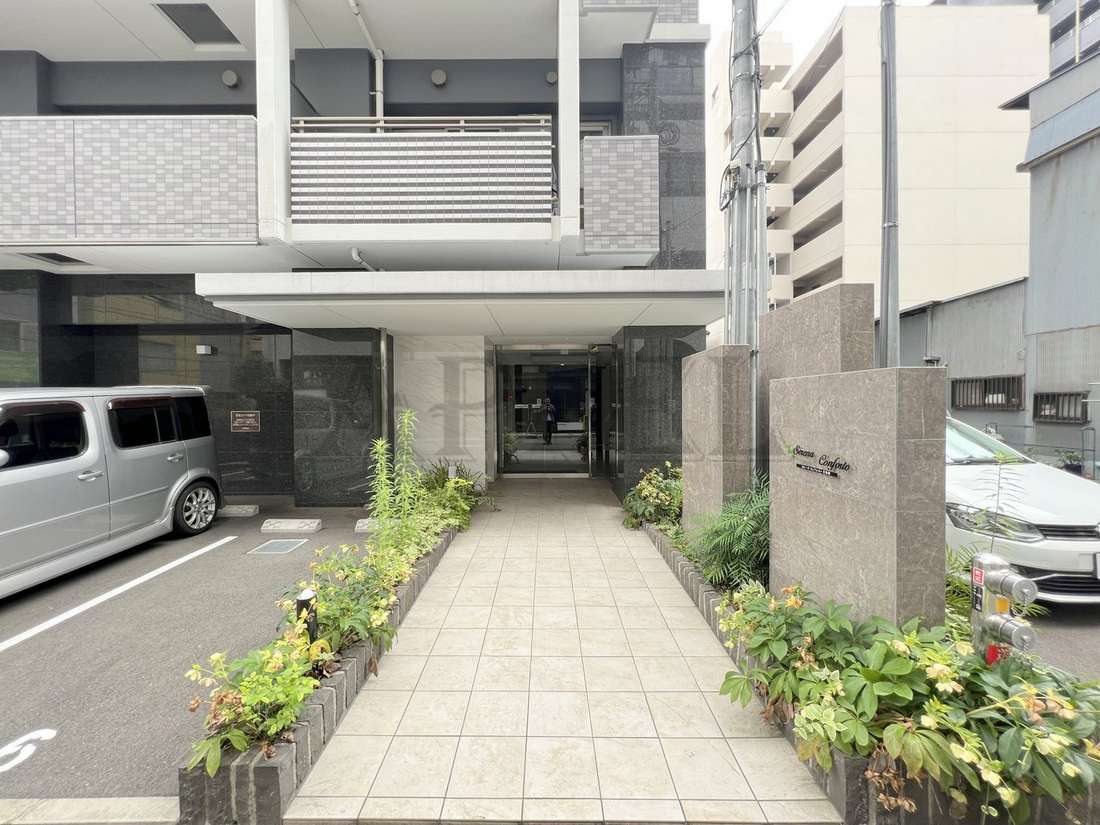 建物エントランス