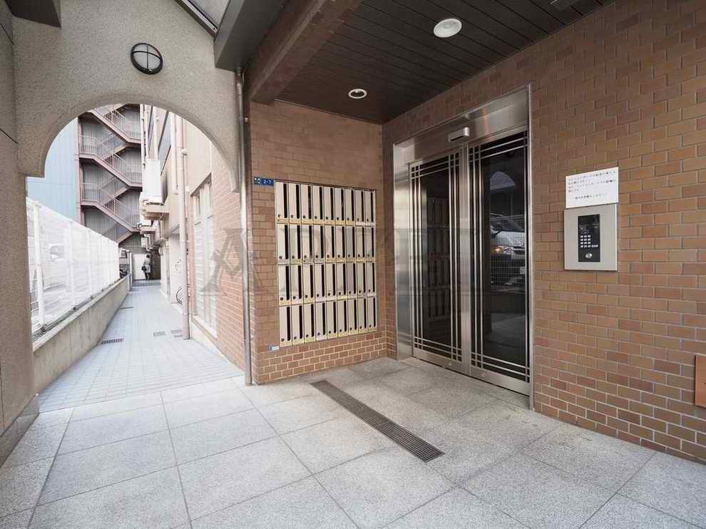 建物エントランス