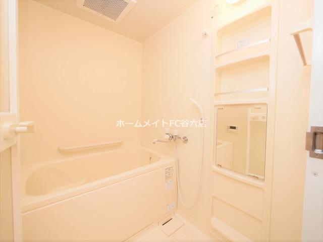 シャワールーム