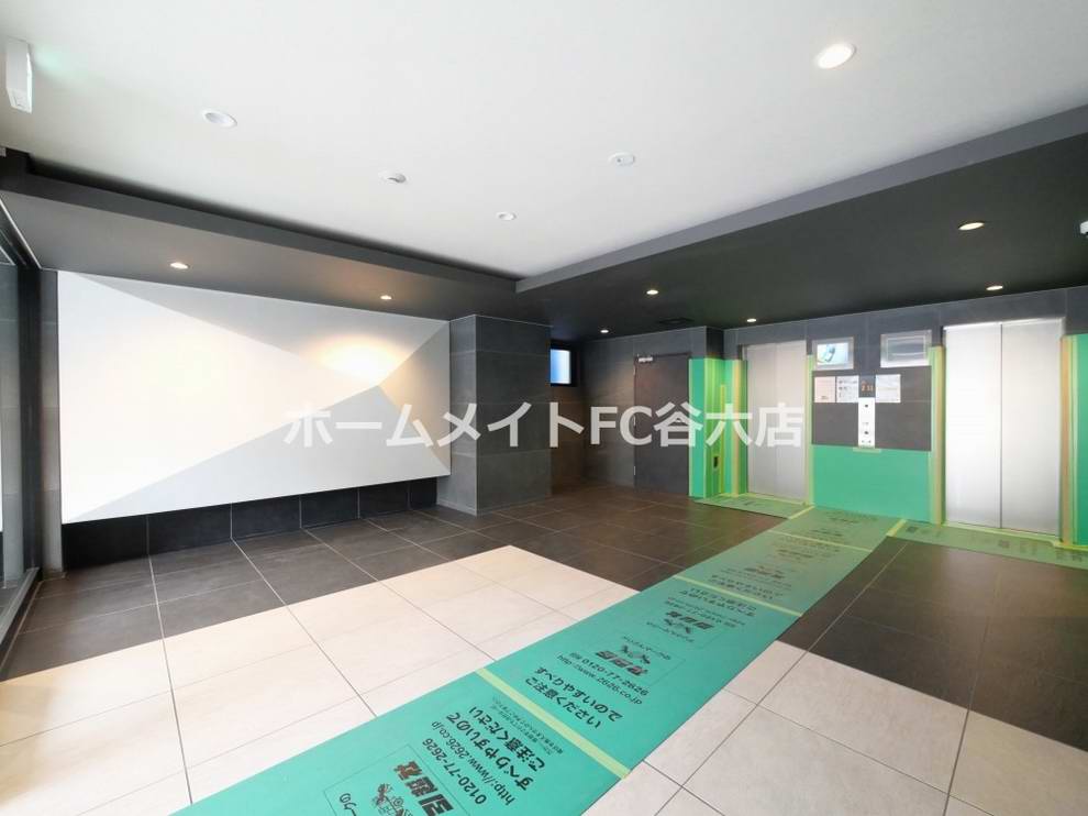 建物エントランス