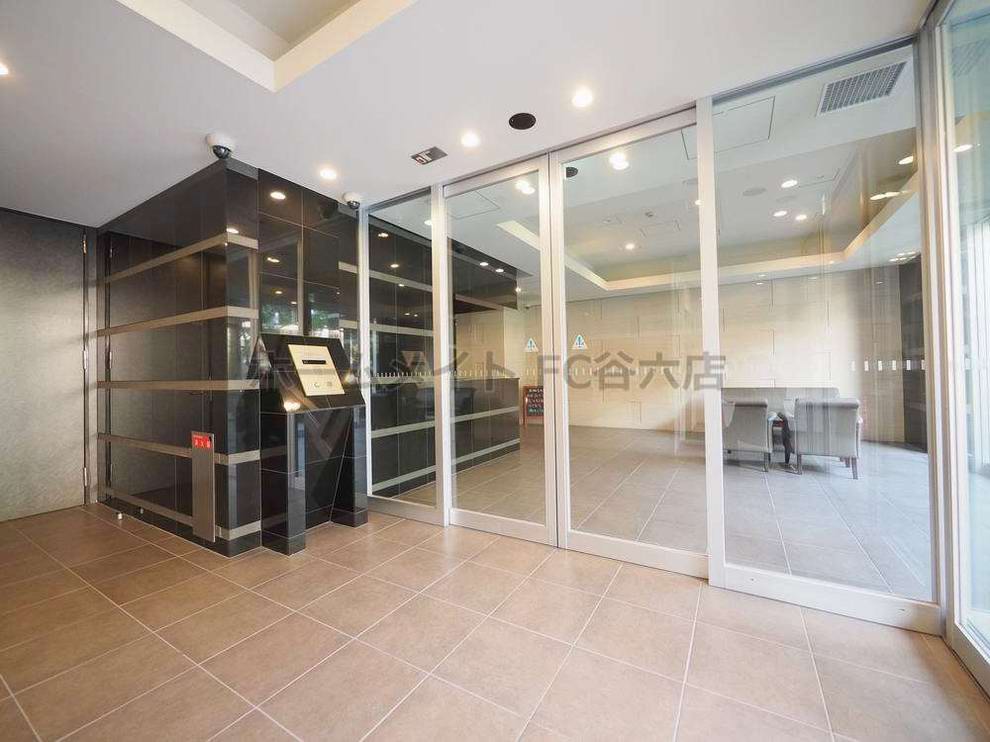 建物エントランス