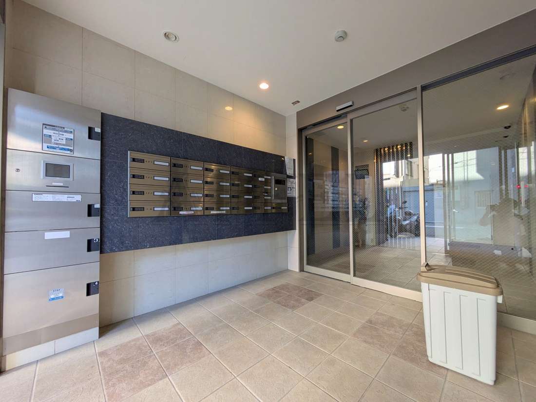 建物エントランス