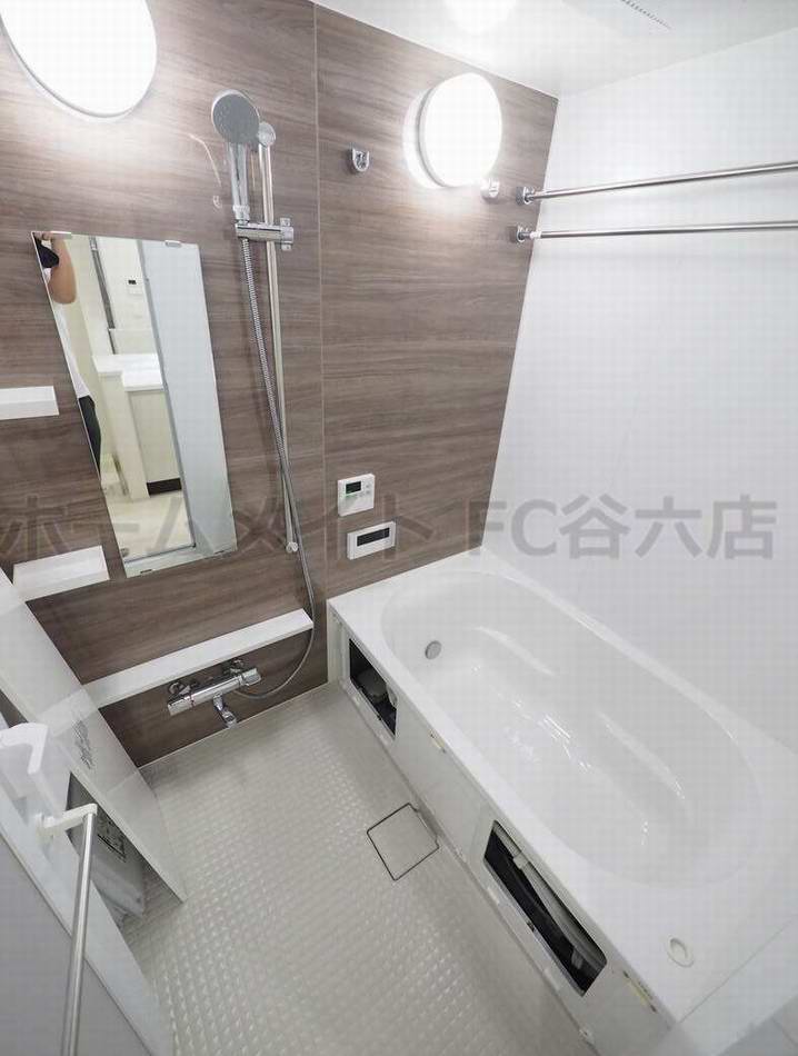 シャワールーム