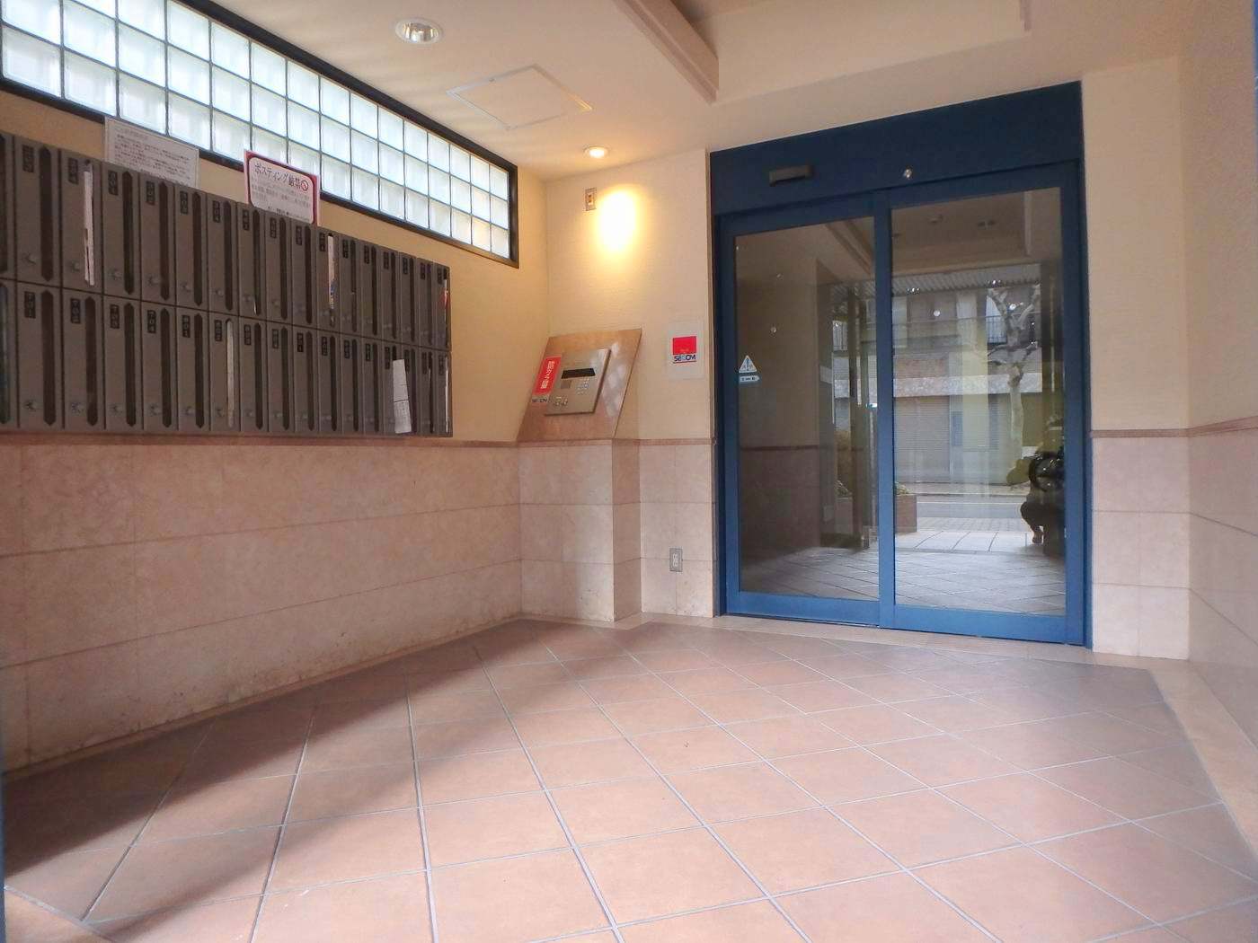建物エントランス