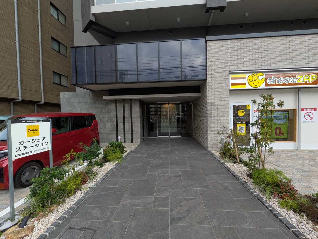 建物エントランス