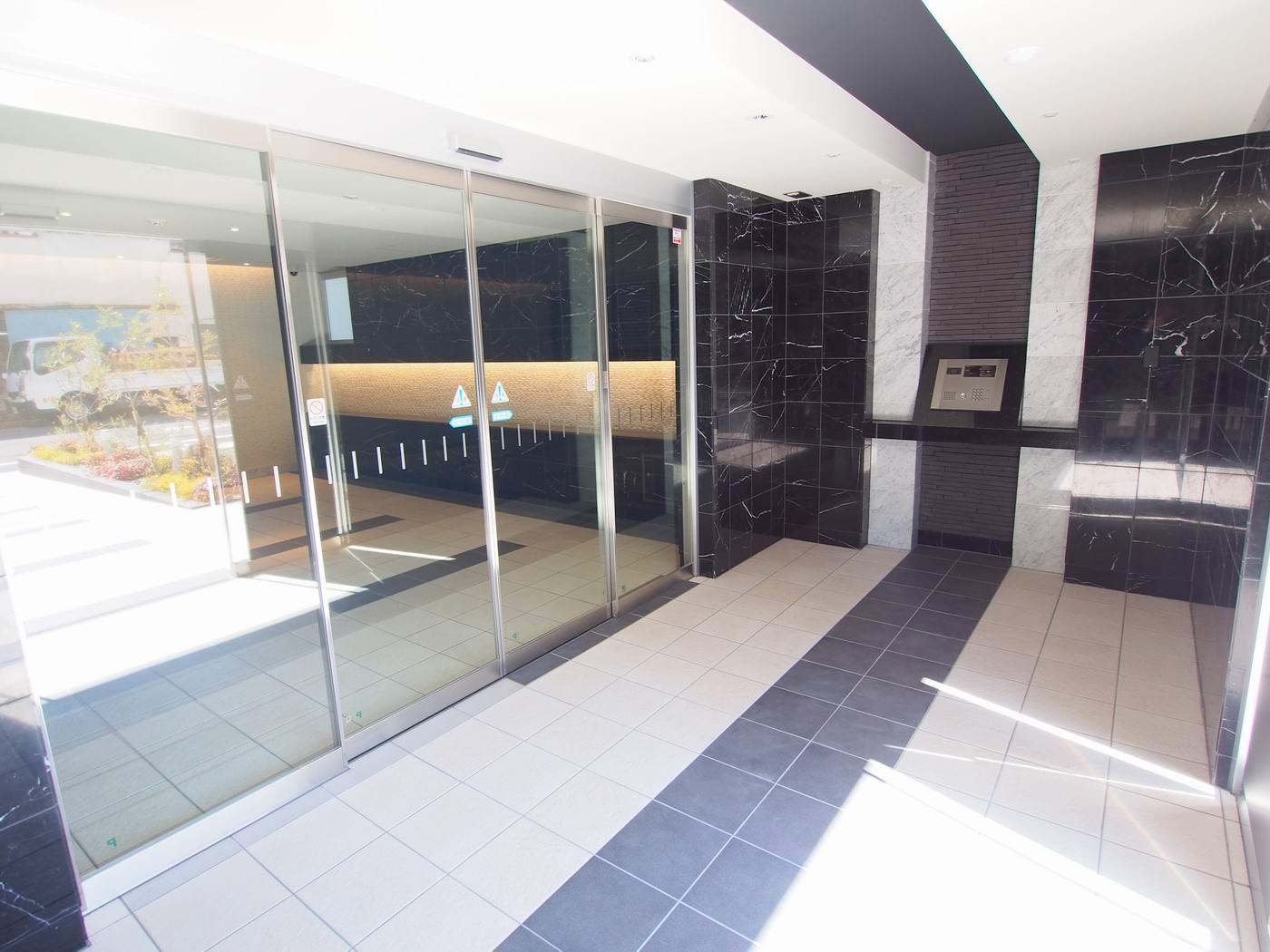 建物エントランス