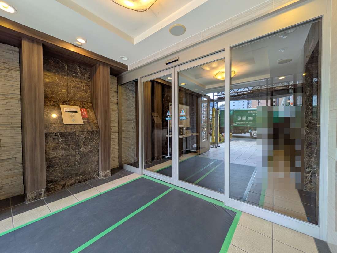 建物エントランス