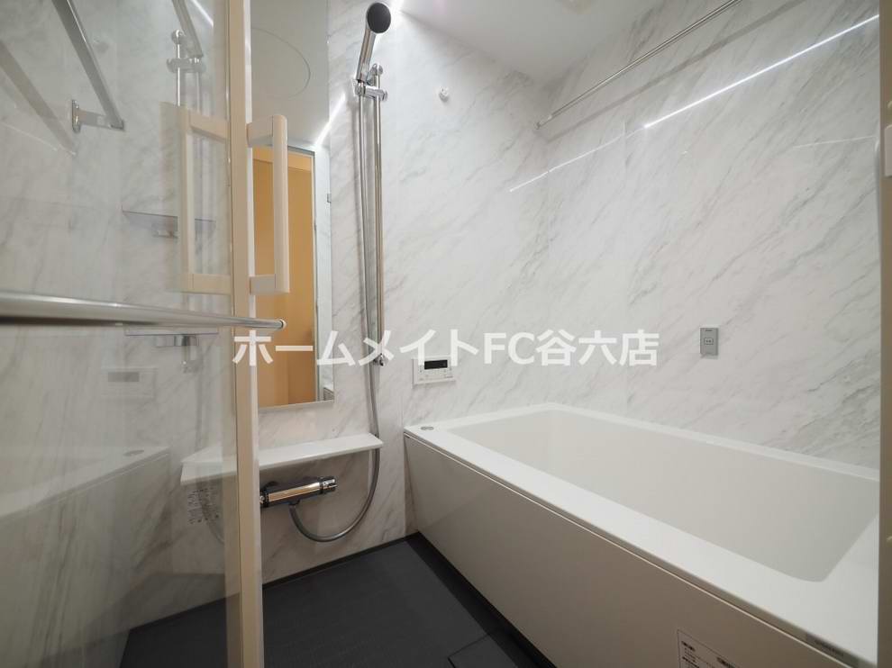 シャワールーム