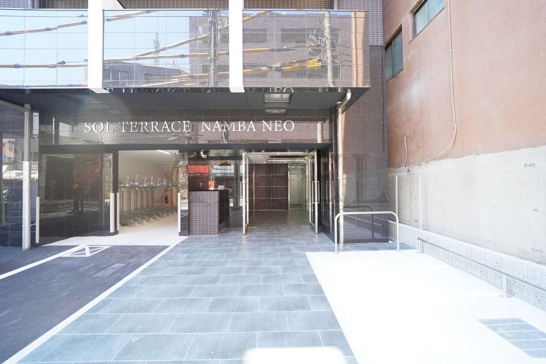 建物エントランス