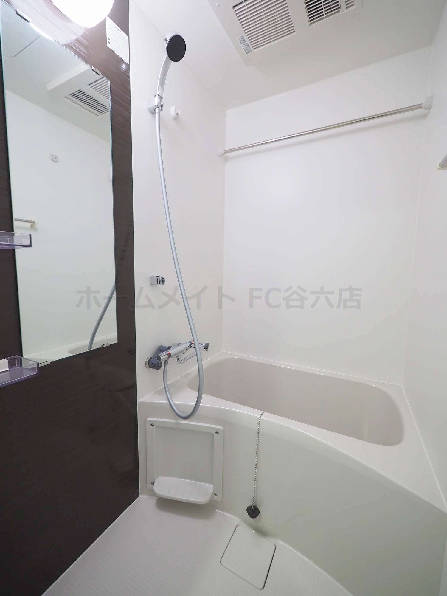 シャワールーム