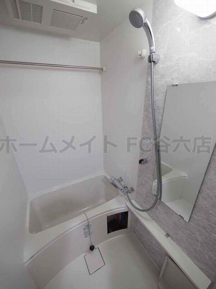 シャワールーム