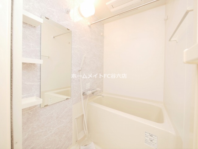 シャワールーム