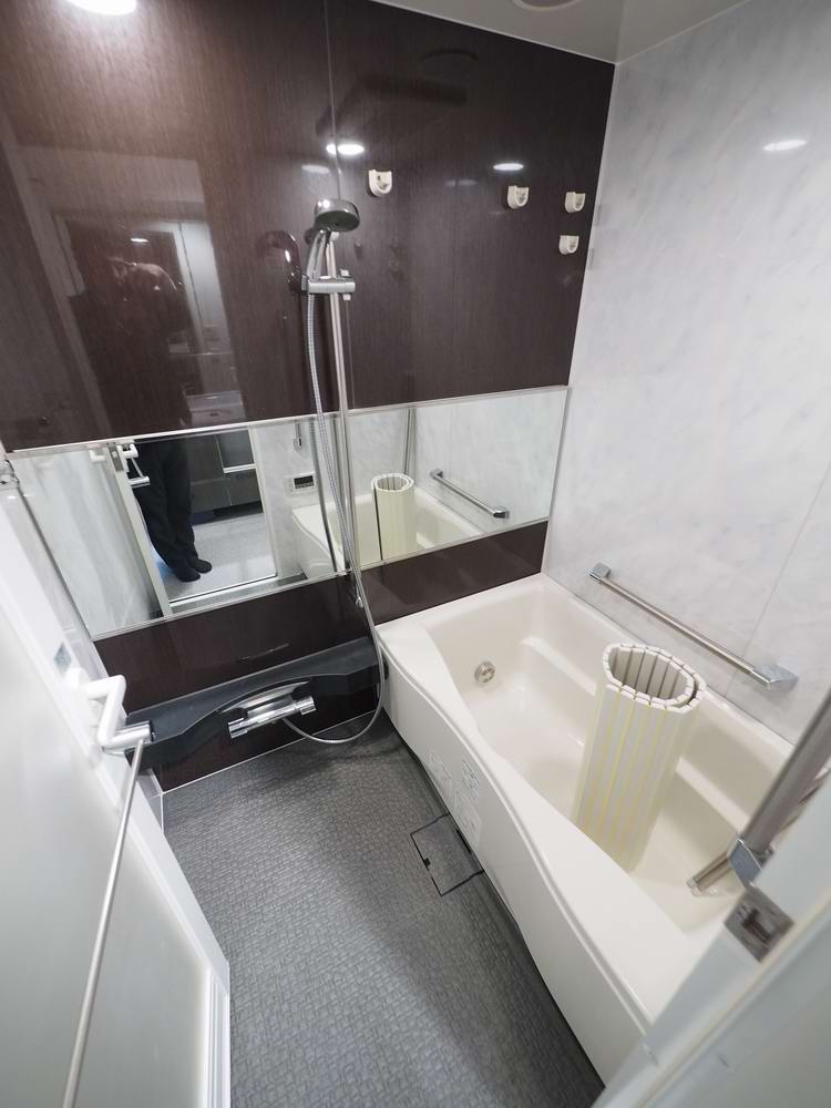 シャワールーム